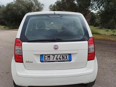 Usata Fiat Idea 90 CV (66 kW) 2012 Bianco Monovolume