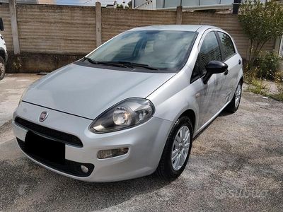 Usata Fiat Punto Lounge 75 CV (55 kW) 2013 Grigio Utilitaria