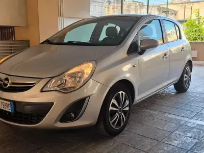 Usata Opel Corsa 86 CV (63 kW) 2012 Grigio Utilitaria