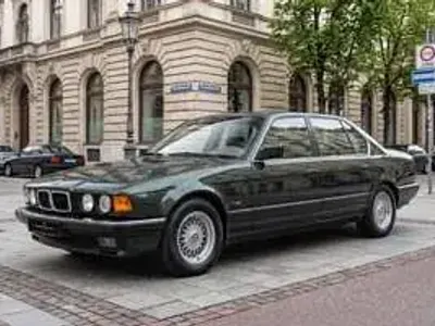 Usata BMW 750L 300 CV (220 kW) 1989 Verde Berlina