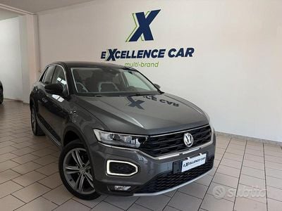Usata VW T-Roc R-line 116 CV (85 kW) 2019 Grigio SUV