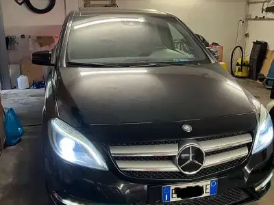Usata Mercedes B180 Executive 122 CV (89 kW) 2012 Utilitaria