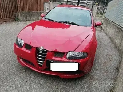 Usata Alfa Romeo 147 250 CV (183 kW) 2004 Rosso Utilitaria