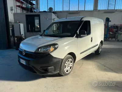 Usata Fiat Doblò Business 95 CV (69 kW) 2020 Bianco