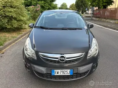 Usata Opel Corsa Edition 85 CV (62 kW) 2014 Grigio Utilitaria