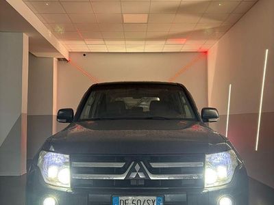 Usata Mitsubishi Pajero 170 CV (125 kW) 2007 Gray SUV