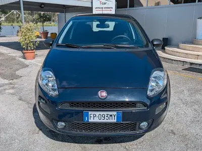 Usata Fiat Punto Street 95 CV (69 kW) 2018 Bluazzurro Utilitaria