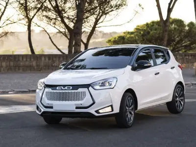 Usata EVO Evo 3 83 kW (113 CV) 2024 Argento SUV