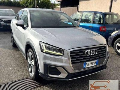 Usata Audi Q2 Sport 116 CV (85 kW) 2017 Argento SUV