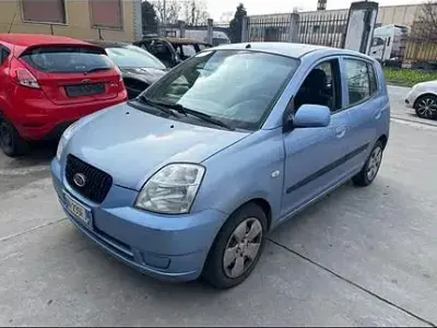 Usata Kia Picanto Urban 61 CV (44 kW) 2007 Blu Utilitaria