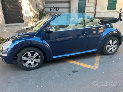 Begagnad VW New Beetle 90 HK (66 kW) 2006 Blå Halvkombi