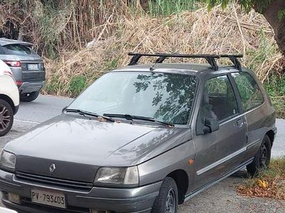 Usata Renault Clio 58 CV (42 kW) 1992 Utilitaria