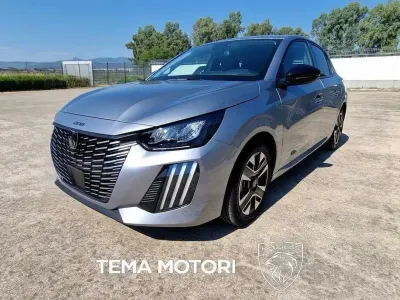 Usata Peugeot 208 Allure 100 CV (73 kW) 2025 Grigio Utilitaria