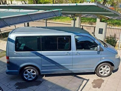 Begagnad VW Multivan 131 HK (96 kW) 2007 Blå Minibuss