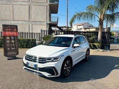 Usata VW Tiguan R-line 200 CV (147 kW) 2024 Bianco SUV