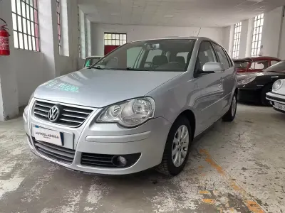 Usata VW Polo Comfortline 86 CV (63 kW) 2006 Grigio Utilitaria