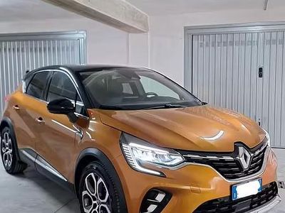 Usata Renault Captur 101 CV (74 kW) 2020 SUV