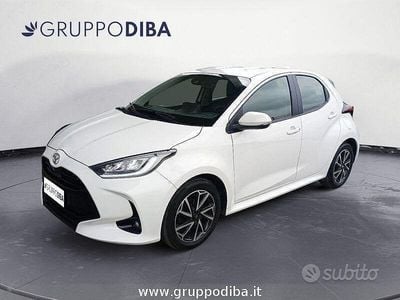 Usata Toyota Yaris Trend 72 CV (52 kW) 2022 Bianco Utilitaria