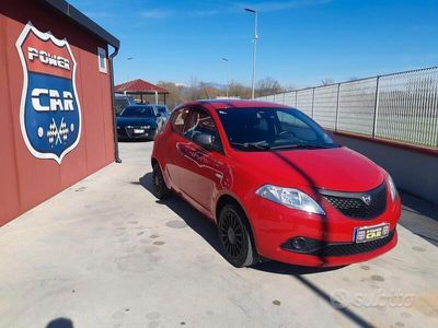 usata Lancia Ypsilon 1.2 69 CV 5 porte S&S Gold