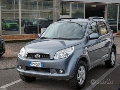 Usata Daihatsu Terios 104 CV (76 kW) 2008 Grigio SUV