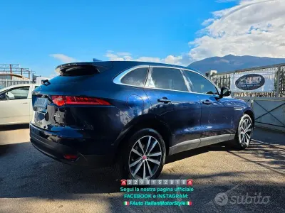 Begagnad Jaguar F-Pace Portfolio 180 HK (132 kW) 2018 Blå SUV