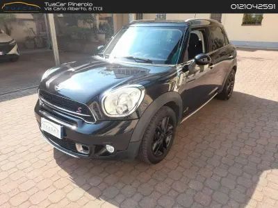 Usata Mini Cooper Countryman Business 142 CV (104 kW) 2014 Nero SUV