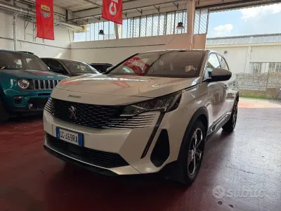 Begagnad Peugeot 3008 Allure 131 HK (96 kW) 2021 Vit SUV