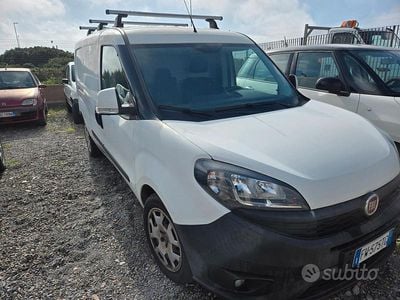 Usata Fiat Doblò Easy 120 CV (88 kW) 2019 Bianco Monovolume