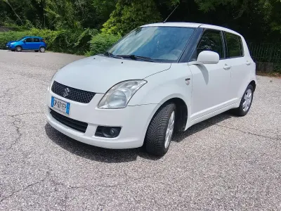 Usata Suzuki Swift 75 CV (55 kW) 2008 Bianco Utilitaria