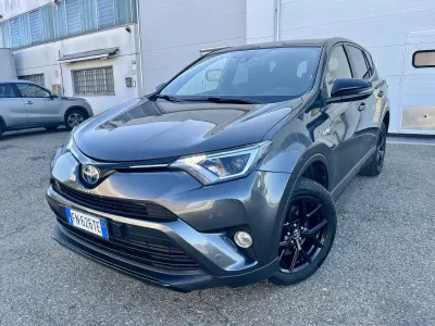 Begagnad Toyota RAV4 Hybrid