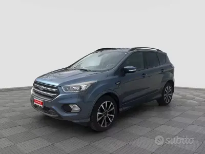 Usata Ford Kuga ST 120 CV (88 kW) 2019 Blu SUV