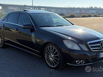 Usata Mercedes E250 AMG 204 CV (150 kW) 2010 Nero Berlina