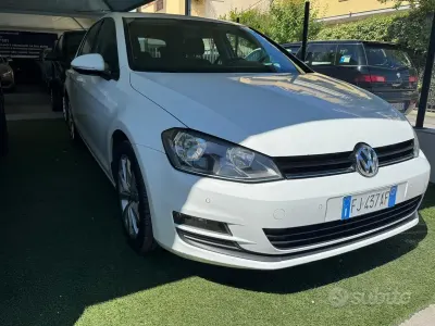 Usata VW Golf VII Comfortline 110 CV (80 kW) 2017 Bianco Berlina