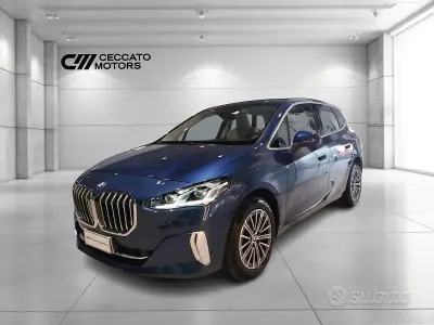 Usata BMW 218 Active Tourer Luxury Line 150 CV (110 kW) 2023 Blu Monovolume