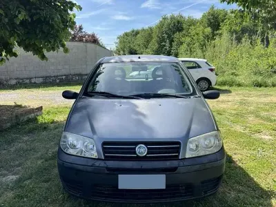 Usata Fiat Punto 60 CV (44 kW) 2005 Utilitaria