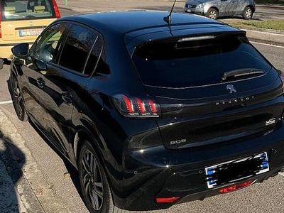 Usata Peugeot 208 Allure 102 CV (75 kW) 2021 Nero Utilitaria