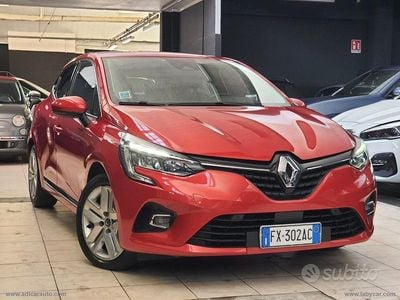 Usado Renault Clio IV Intens 86 CV (63 kW) 2019 Rojo Berlina