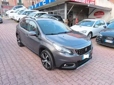Begagnad Peugeot 2008 99 HK (72 kW) 2016 Grå SUV
