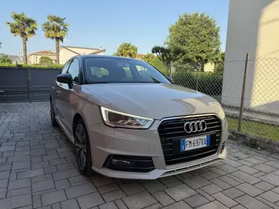 Usata Audi A1 Sportback Admired 90 CV (66 kW) 2018 Utilitaria