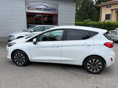 Usata Ford Fiesta 75 CV (55 kW) 2023 Bianco Utilitaria