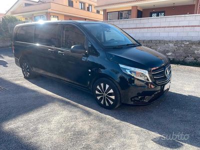 Usata Mercedes Vito 190 CV (139 kW) 2022 Nero Furgone