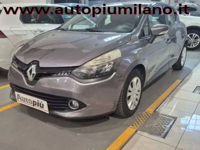 Usata Renault Clio IV 75 CV (55 kW) 2014 Grigio Berlina
