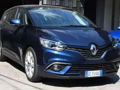 Usata Renault Grand Scénic IV Business 120 CV (88 kW) 2020 Other Monovolume