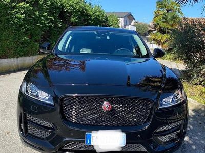 Usata Jaguar F-Pace R-Sport 180 CV (132 kW) 2018 Nero SUV