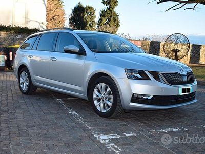 Usata Skoda Octavia Executive 116 CV (85 kW) 2018 Grigio Station wagon