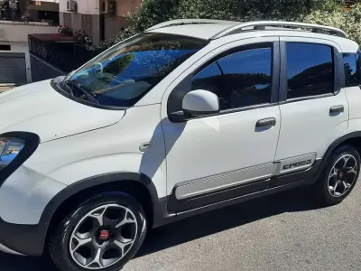Usata Fiat Panda Cross Cross 69 CV (50 kW) 2022 Bianco Utilitaria