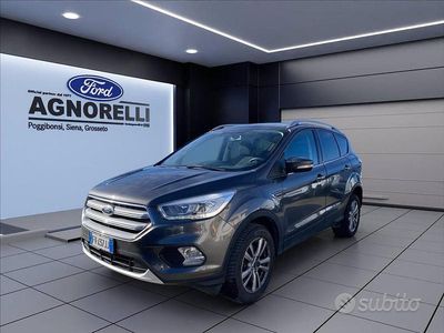 Usata Ford Kuga Titanium S 150 CV (110 kW) 2019 Grigio SUV