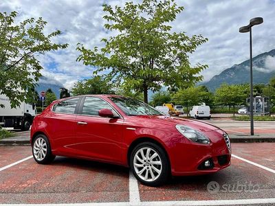 Usata Alfa Romeo Giulietta Distinctive 120 CV (88 kW) 2015 Rosso Berlina