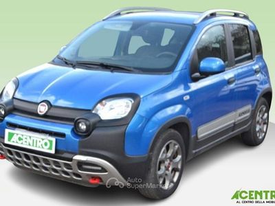 Usata Fiat Panda Cross Cross 70 CV (51 kW) 2022 Blu Utilitaria