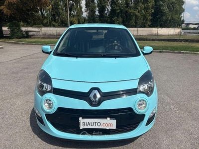 Usata Renault Twingo Night&Day 75 CV (55 kW) 2014 Azzurro Utilitaria